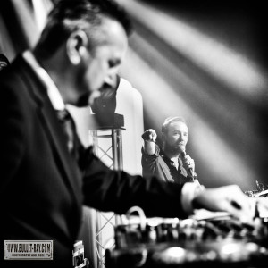 DJ Hans Stroeve samen met DJ Gerard Ekdom